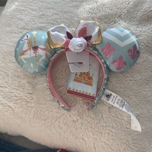NEW Disney Ears Minnie Mouse Attraction